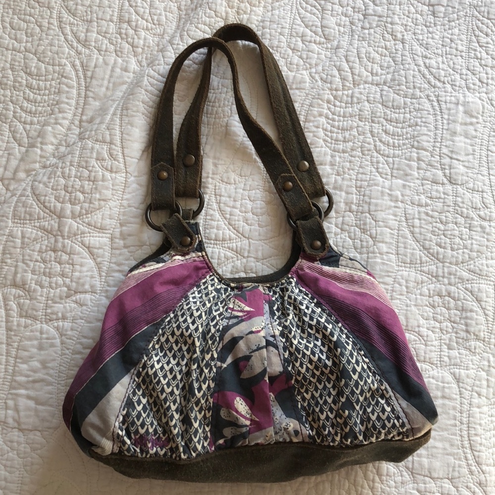 Fat face hand bag